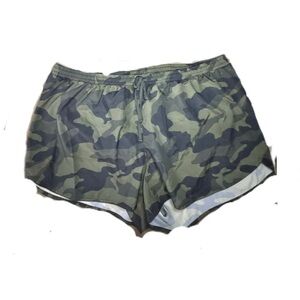 Old Navy Green Camouflage Athletic Shorts